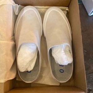 THE OBRA® MULE IN LIGHT SUEDE